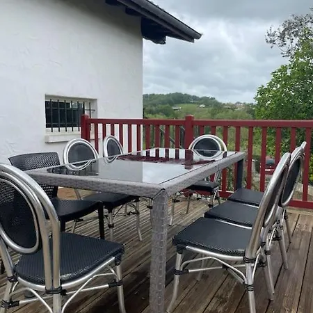 Grande Maison Famille, Jardin Feriehus Espelette